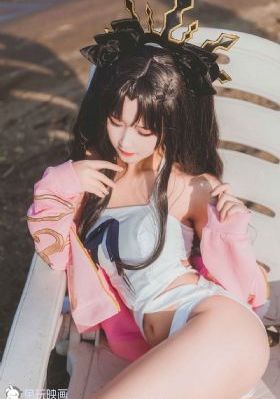 美女厨房